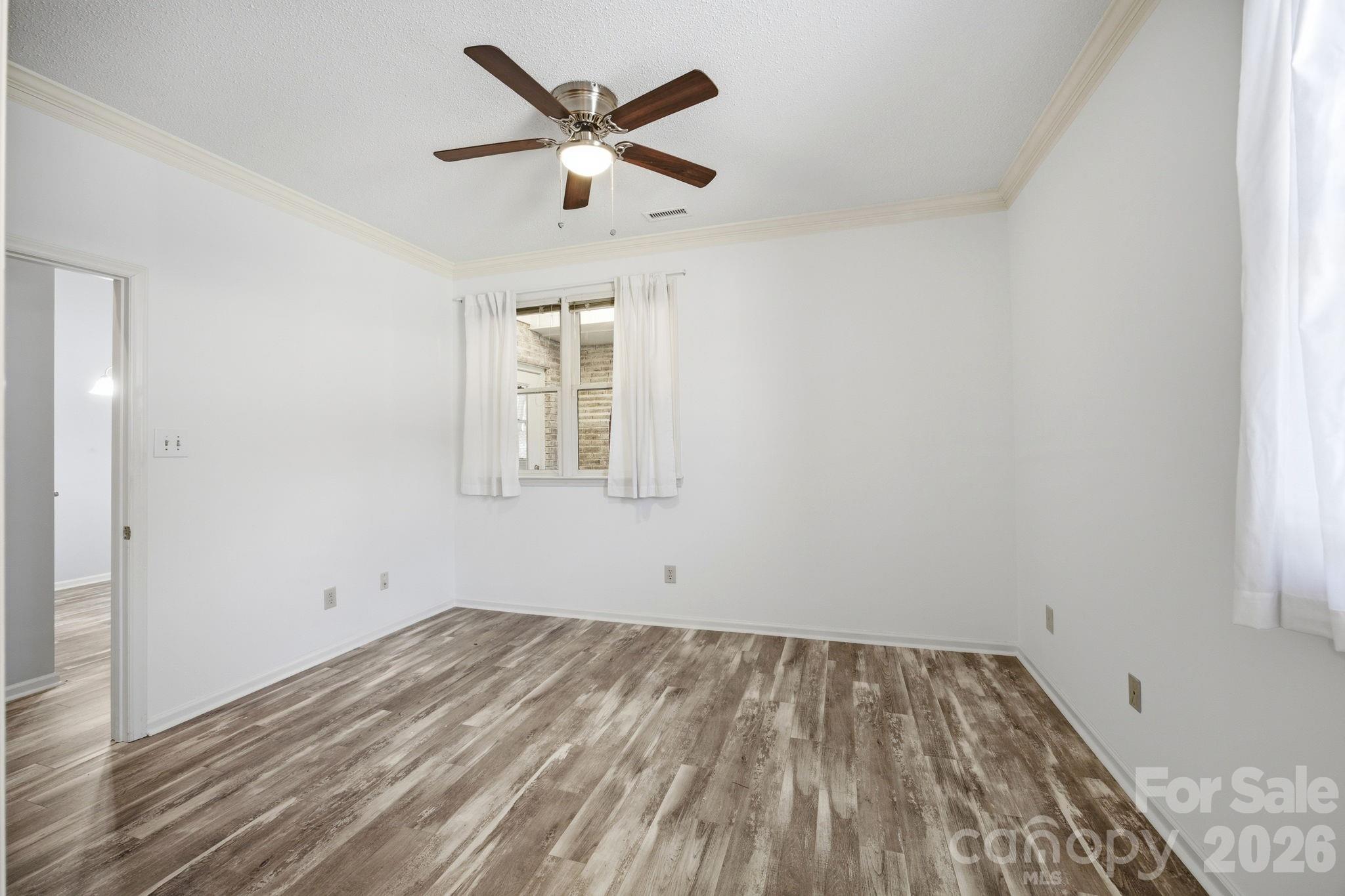 19980 Oak Leaf Circle Property Photo 11