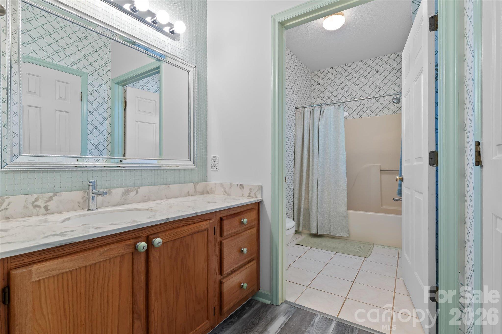 19980 Oak Leaf Circle Property Photo 12