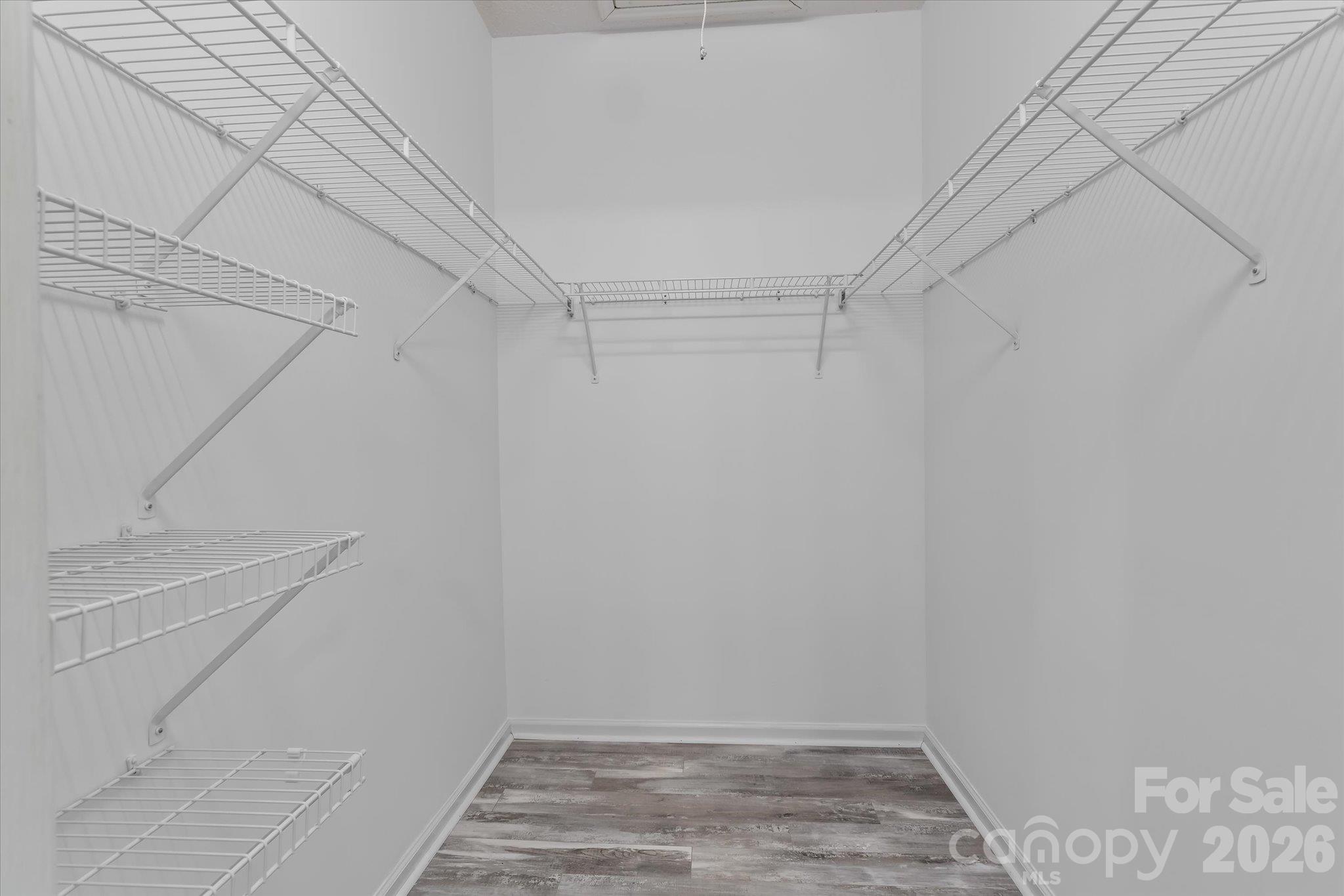 19980 Oak Leaf Circle Property Photo 13