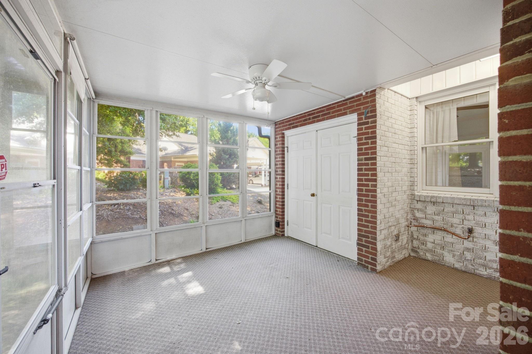 19980 Oak Leaf Circle Property Photo 14