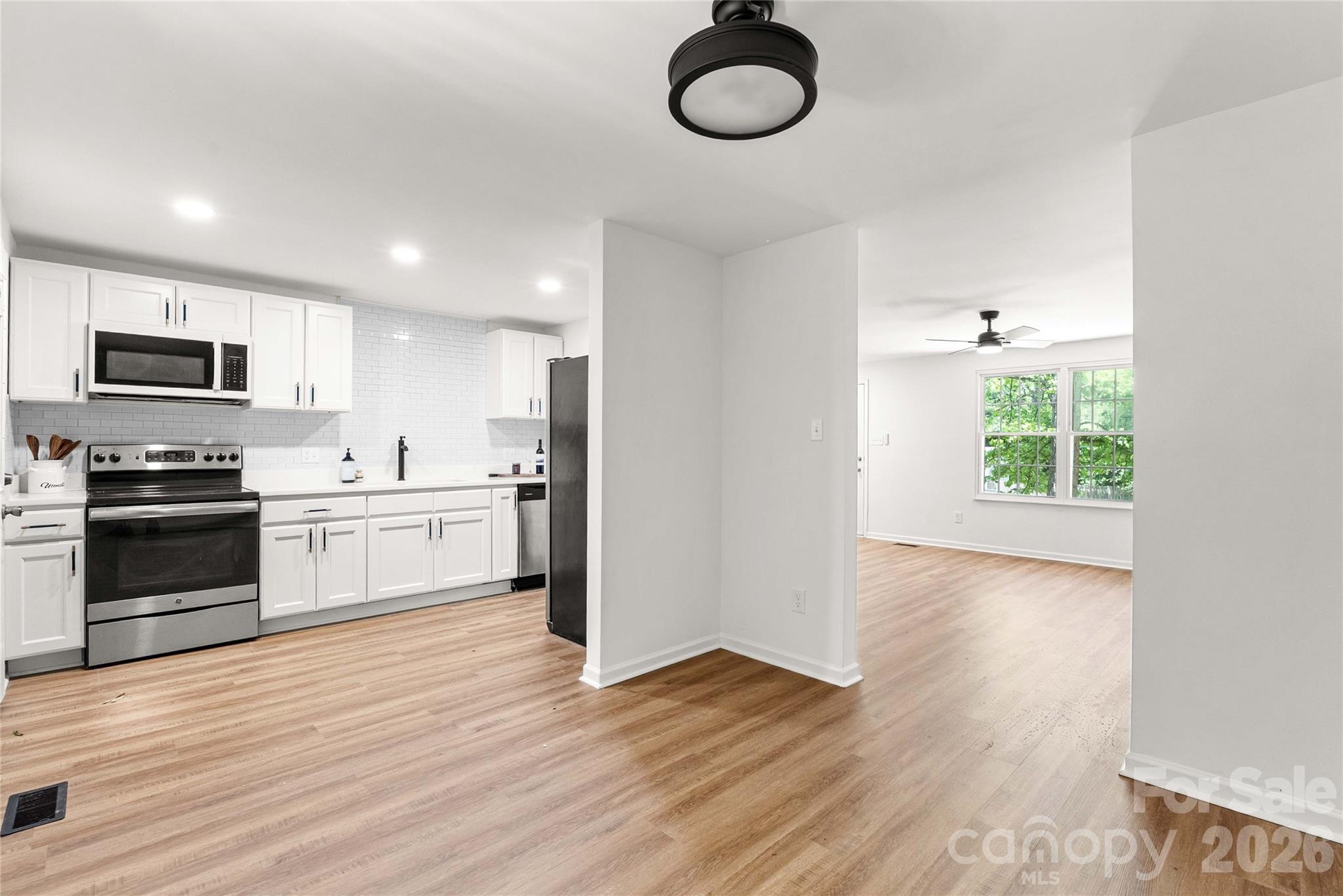 8424 Othello Place Property Photo 6