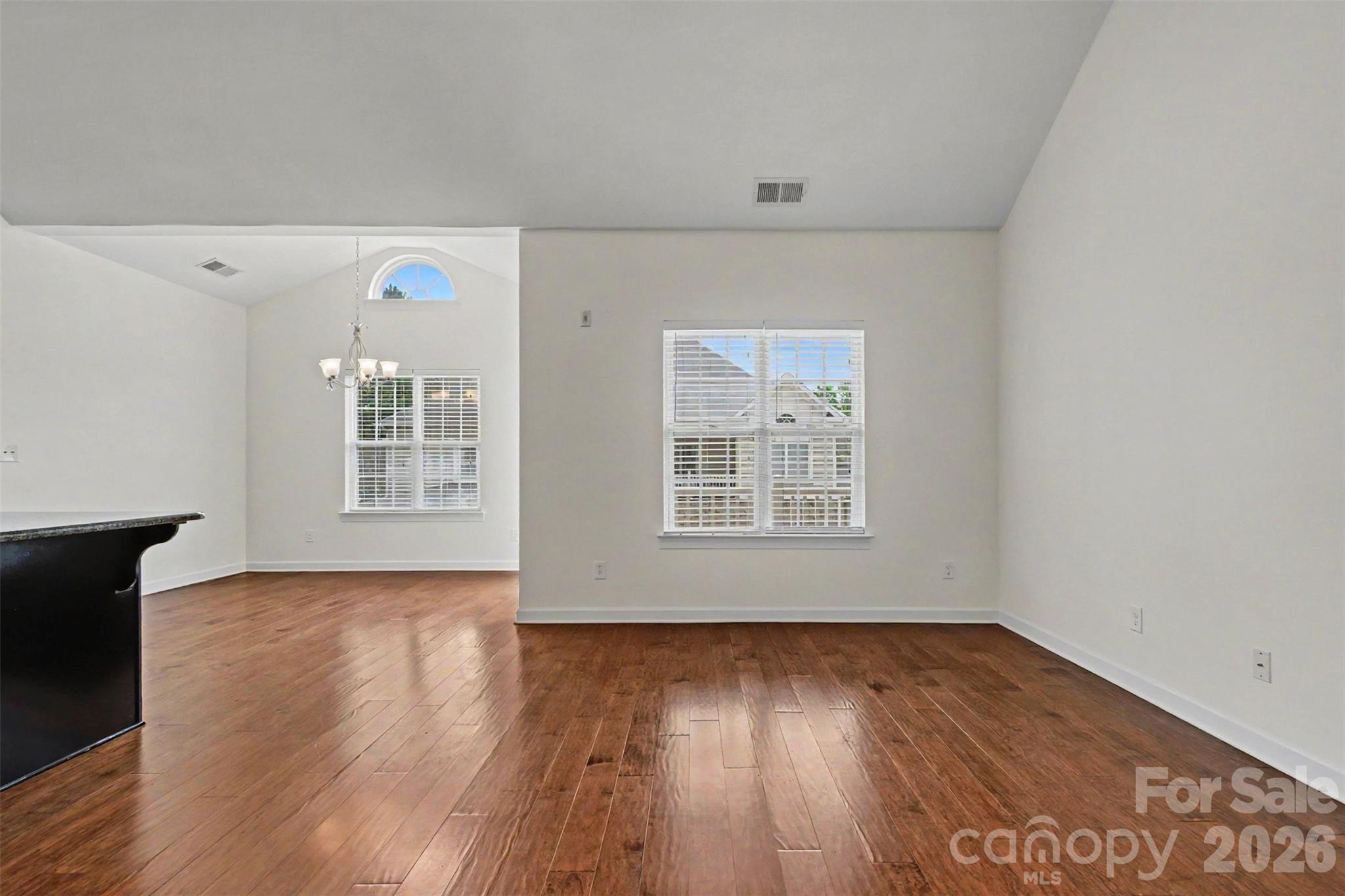 15323 Barossa Valley Street Property Photo 6