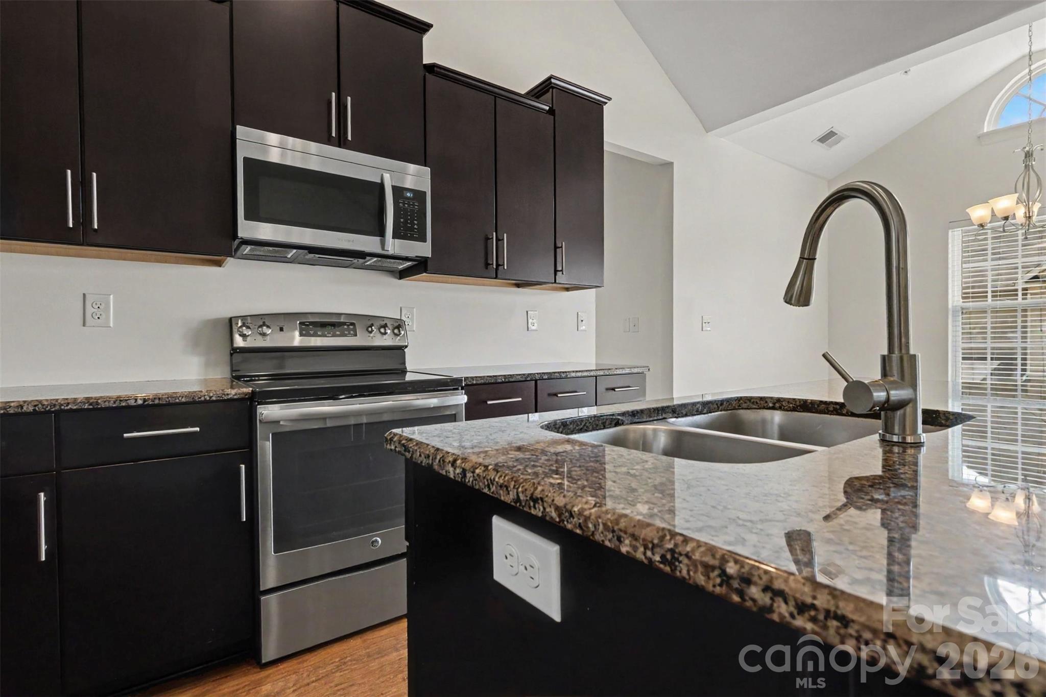 15323 Barossa Valley Street Property Photo 15