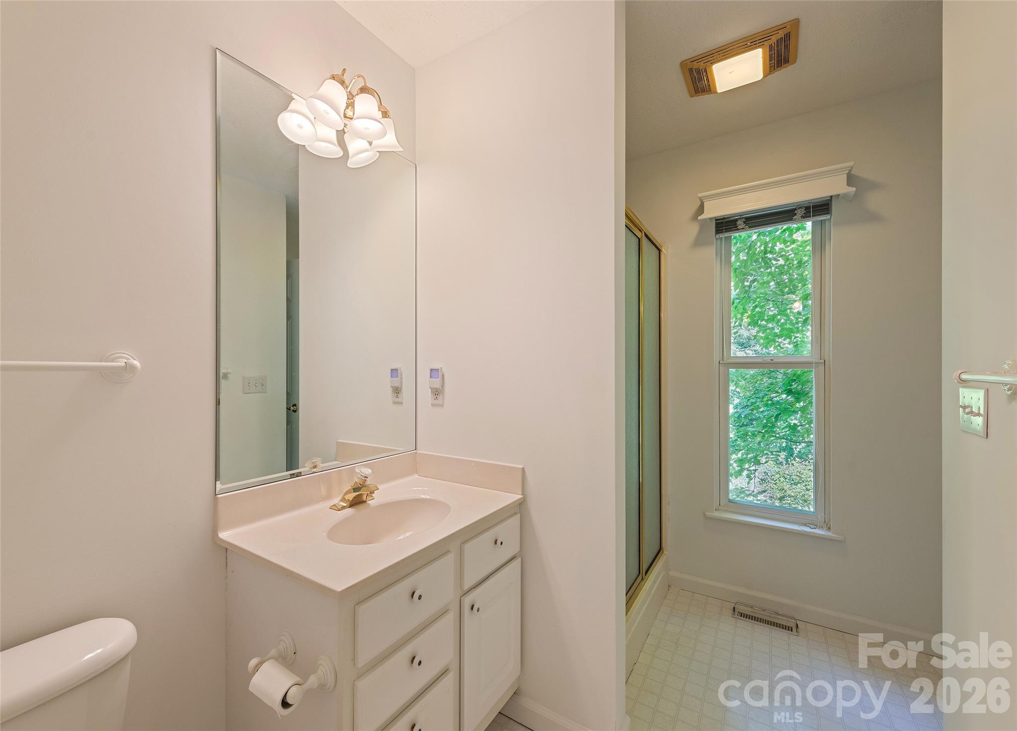 21 Winterview Trail Property Photo 6