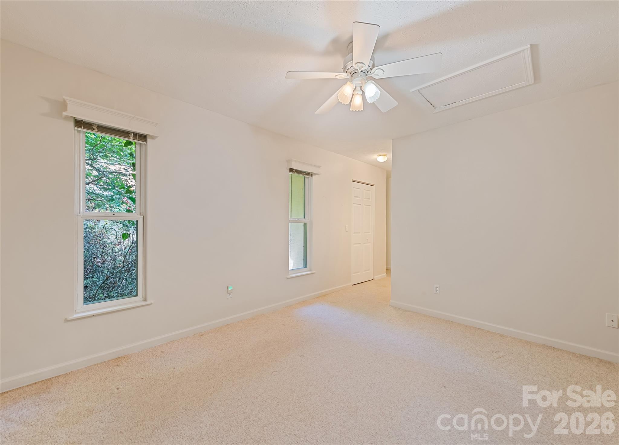21 Winterview Trail Property Photo 14