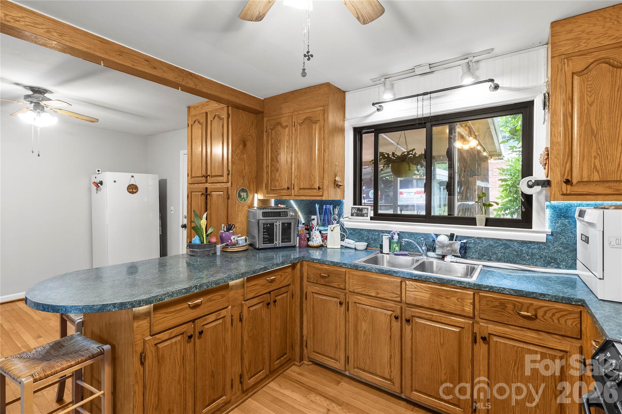 325 Swanson Drive Property Photo 11