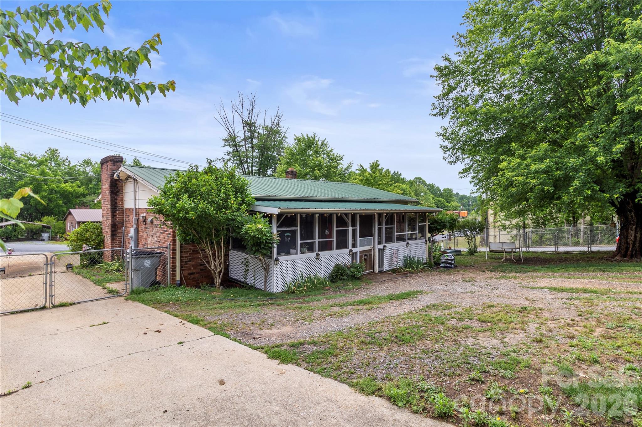 325 Swanson Drive Property Photo 28