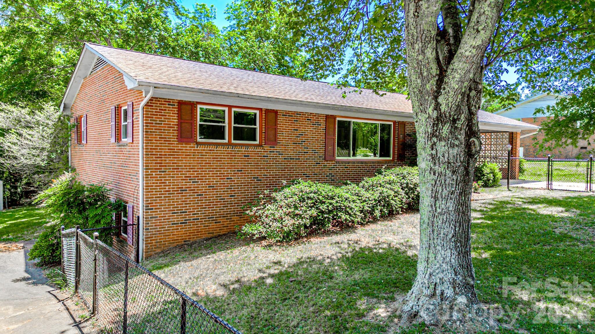 135 Hazelwood Drive Property Photo 34