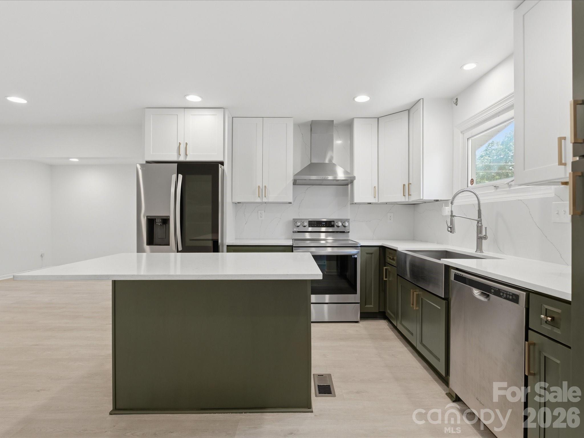 3633 Rosehaven Drive Property Photo 6