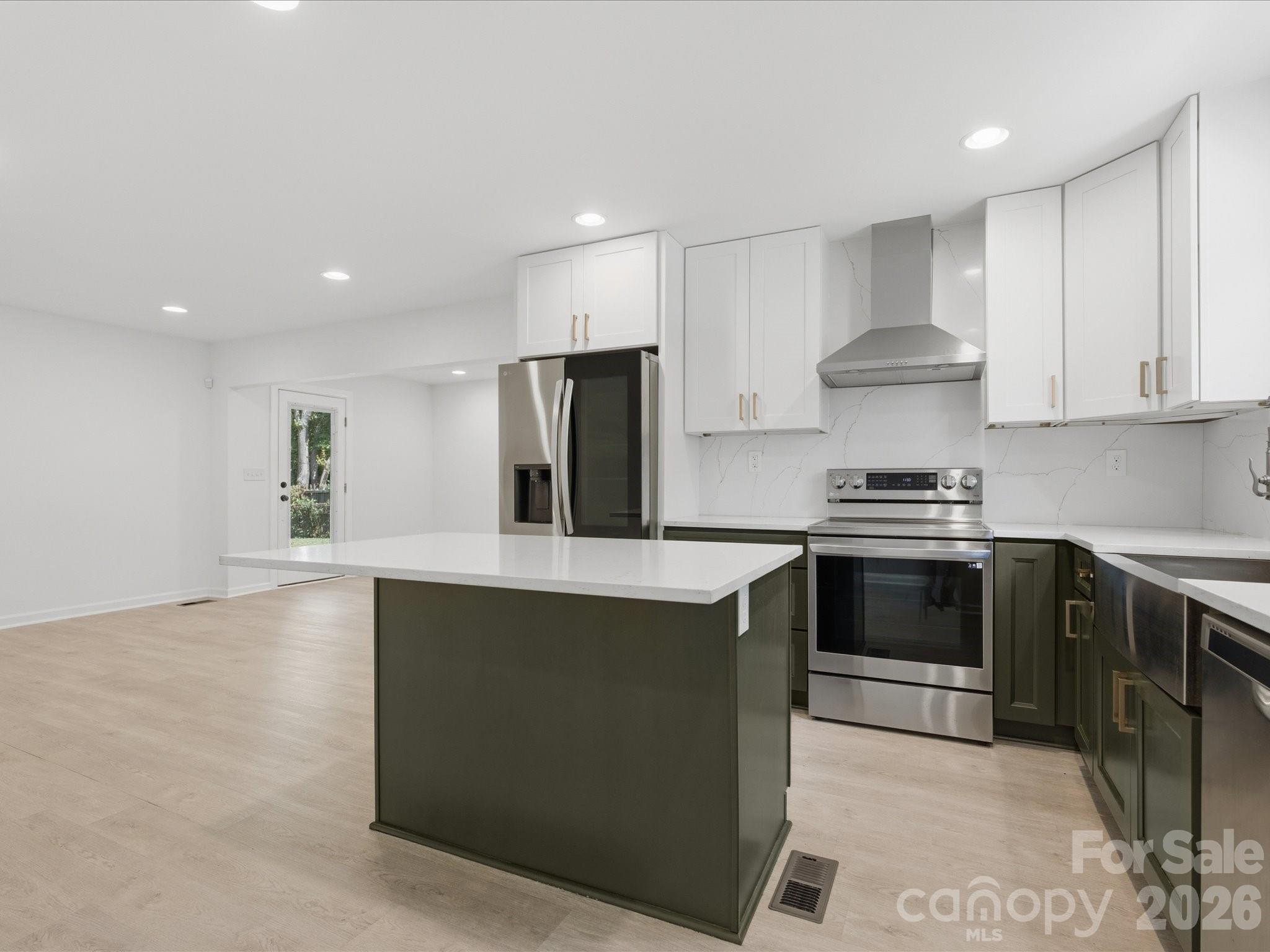 3633 Rosehaven Drive Property Photo 11