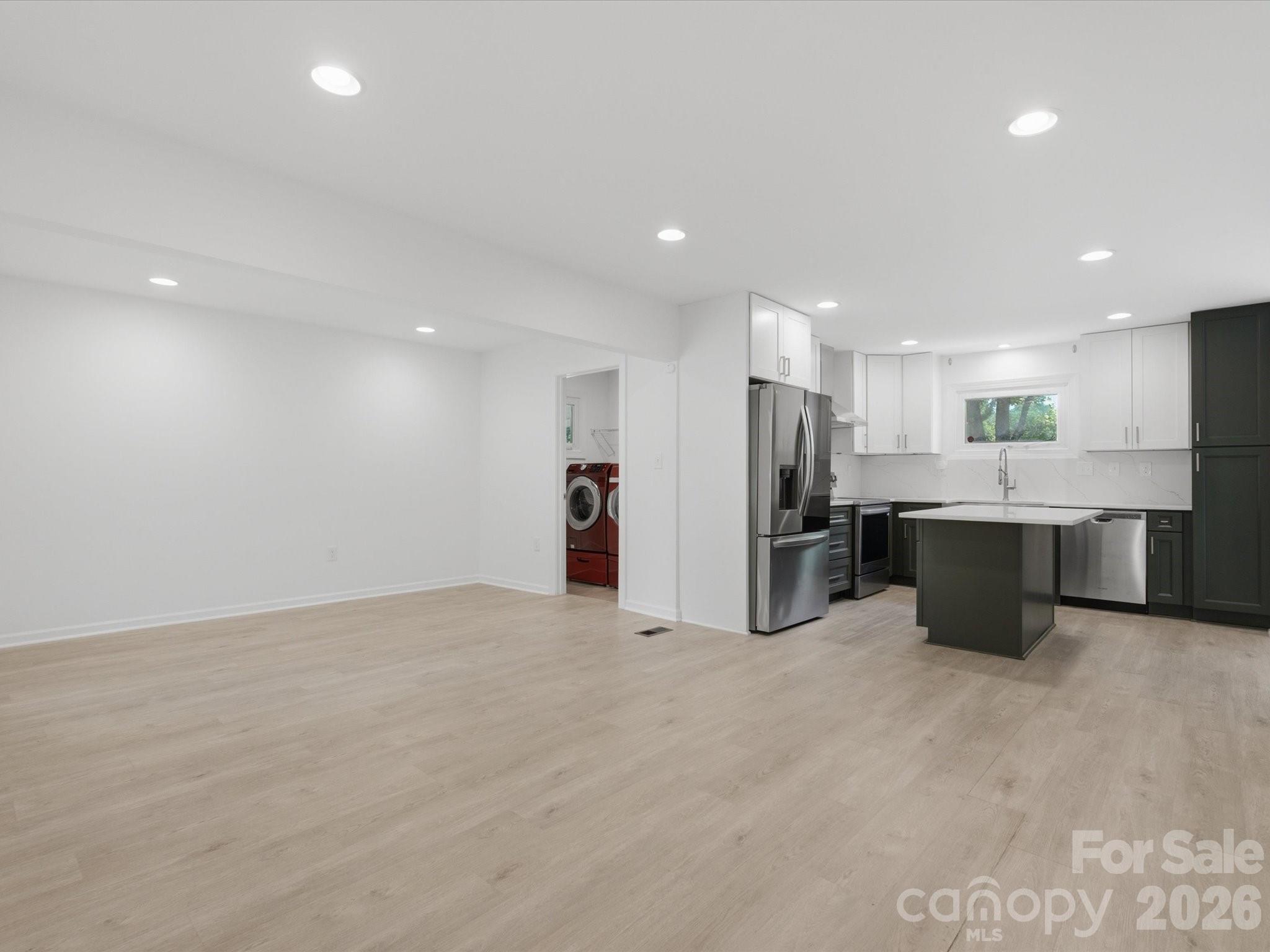 3633 Rosehaven Drive Property Photo 13