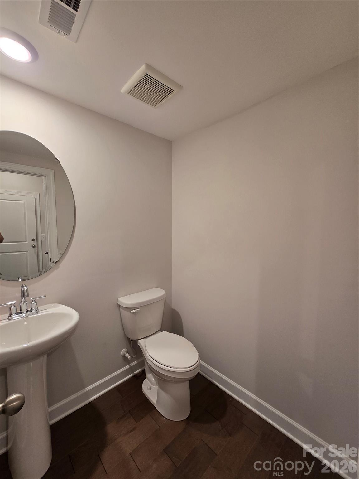 1221 Colgher Street Property Photo 16