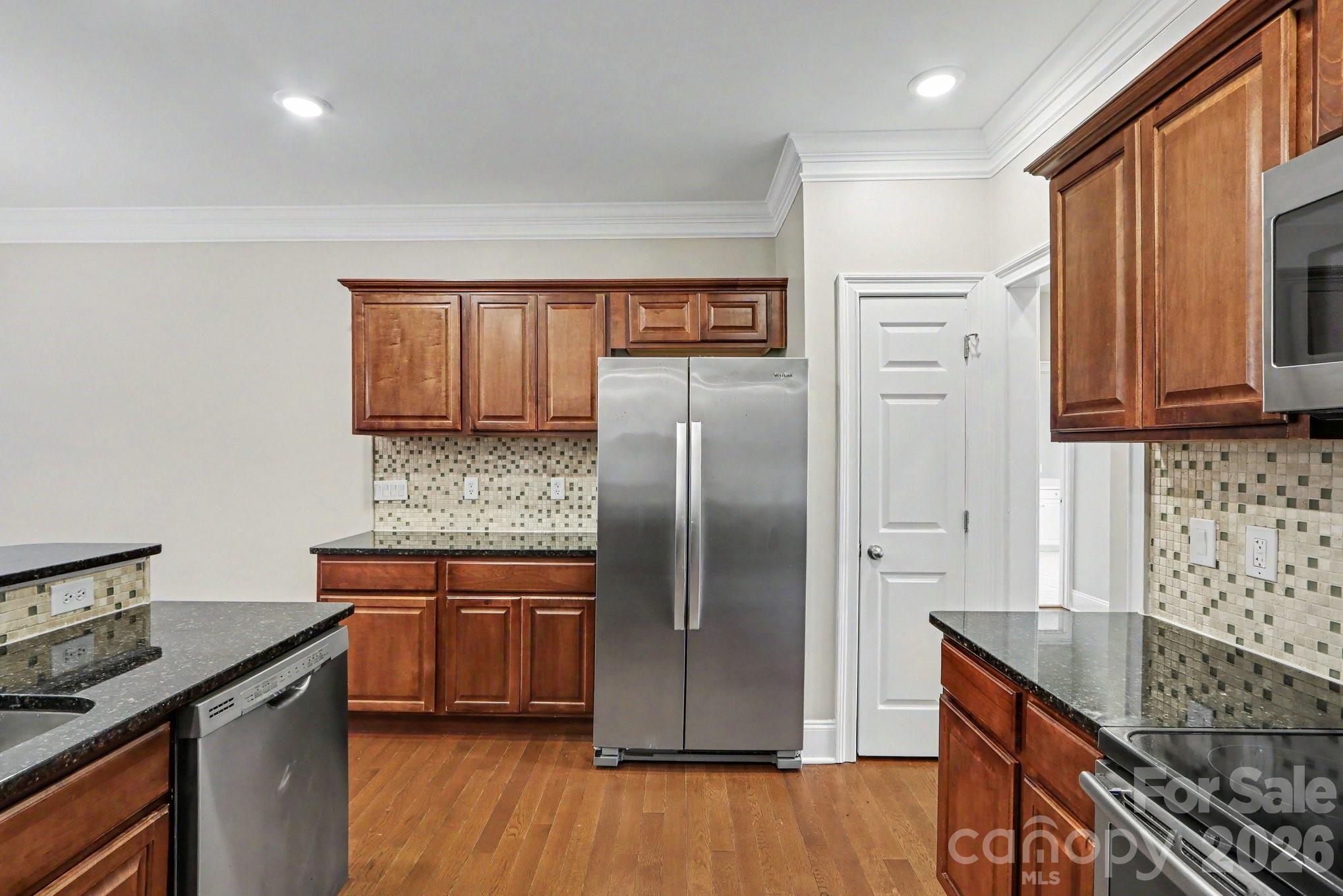 18611 Reflection Rock Court Property Photo 8