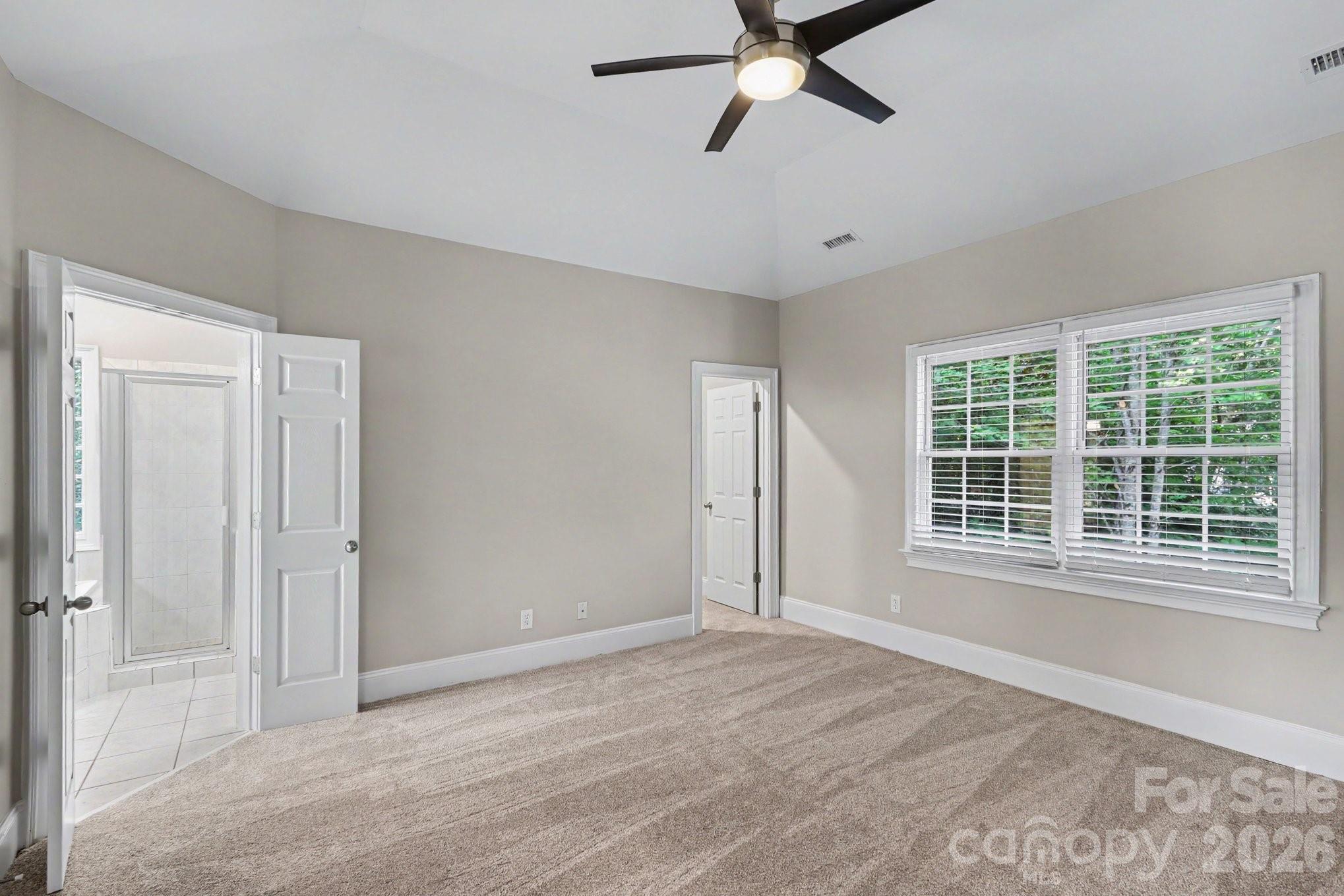 18611 Reflection Rock Court Property Photo 14