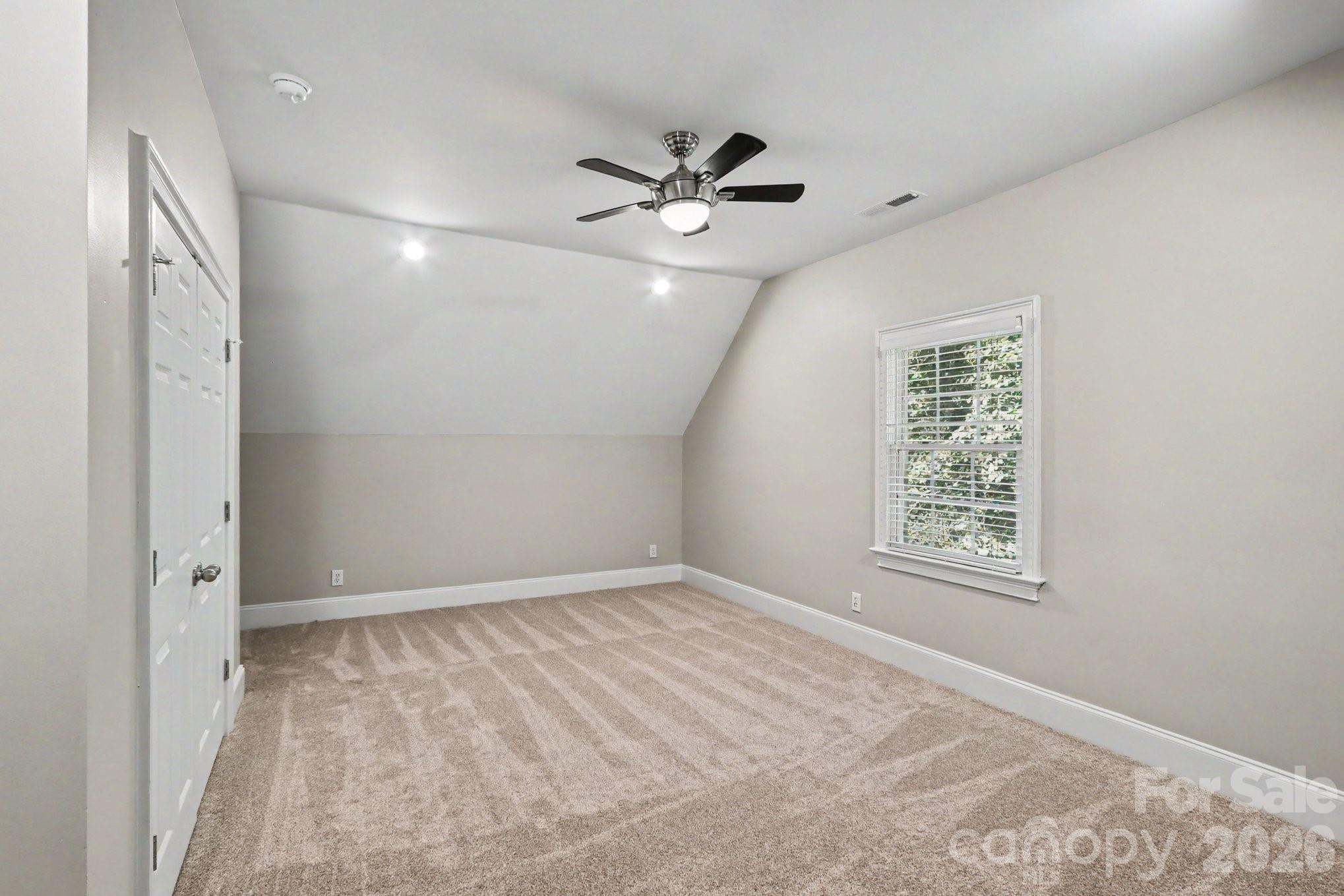 18611 Reflection Rock Court Property Photo 16