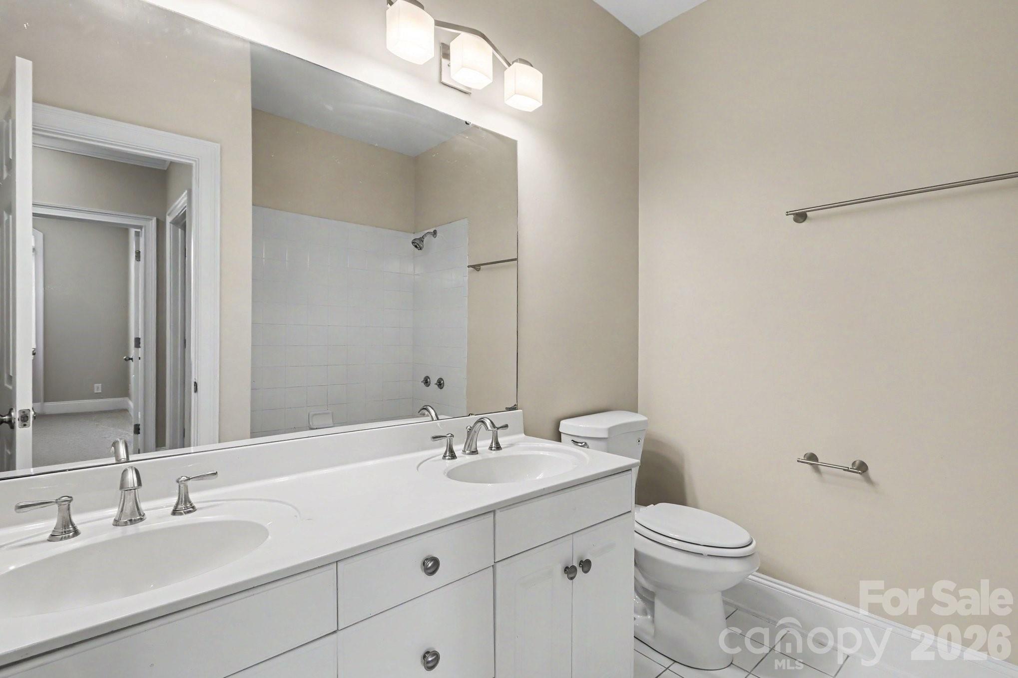 18611 Reflection Rock Court Property Photo 23