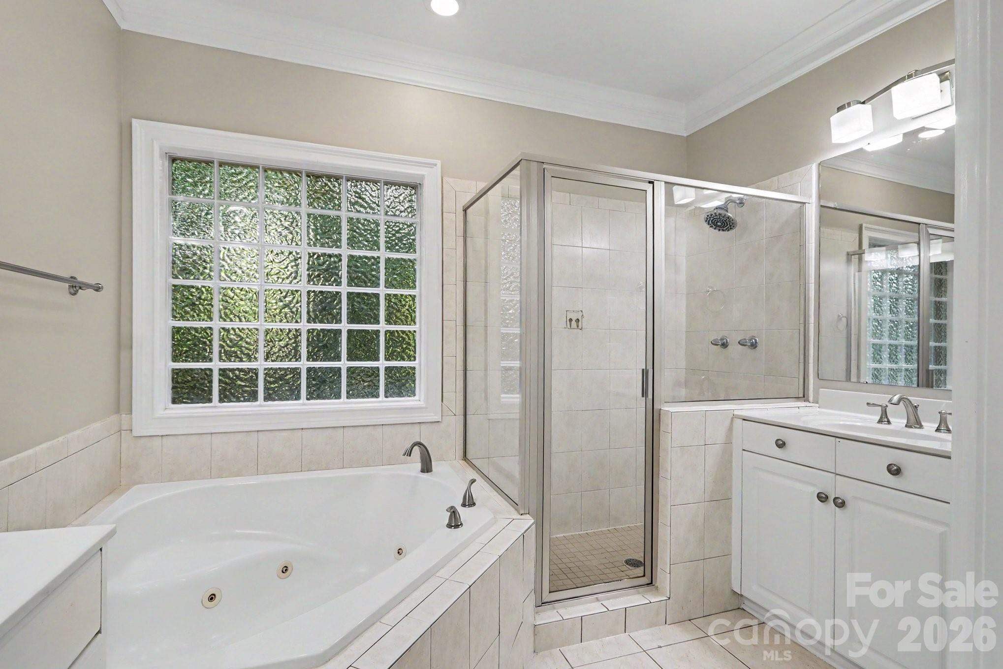 18611 Reflection Rock Court Property Photo 24