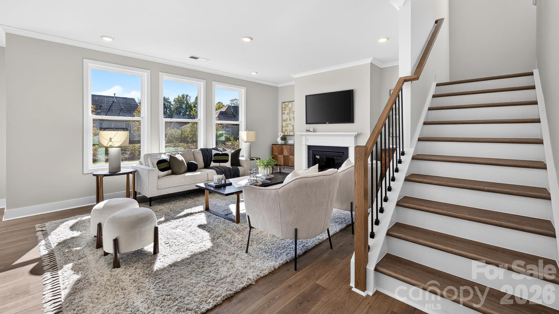 4175 Round Table Drive Property Photo 3