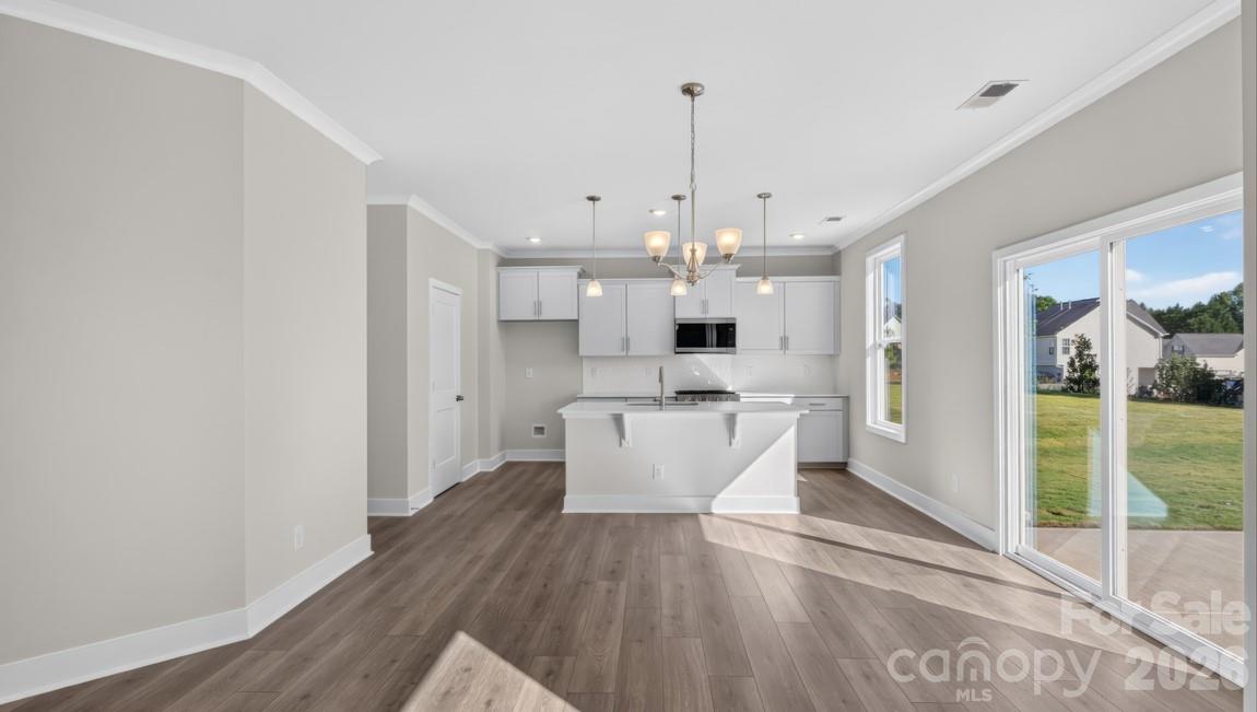 4175 Round Table Drive Property Photo 12