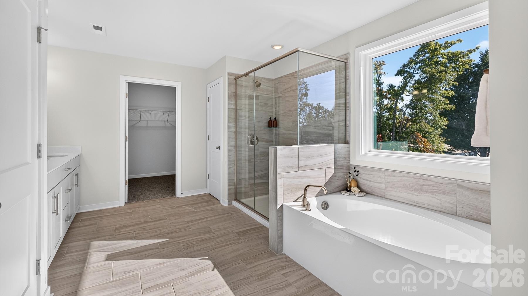 4175 Round Table Drive Property Photo 18