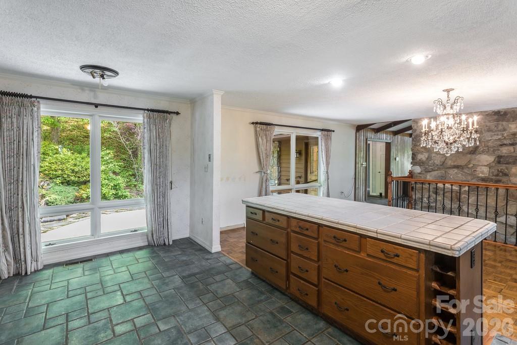 1126 Scenic Circle Property Photo 12