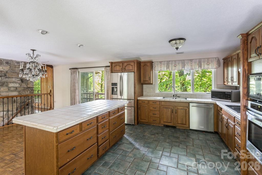 1126 Scenic Circle Property Photo 13