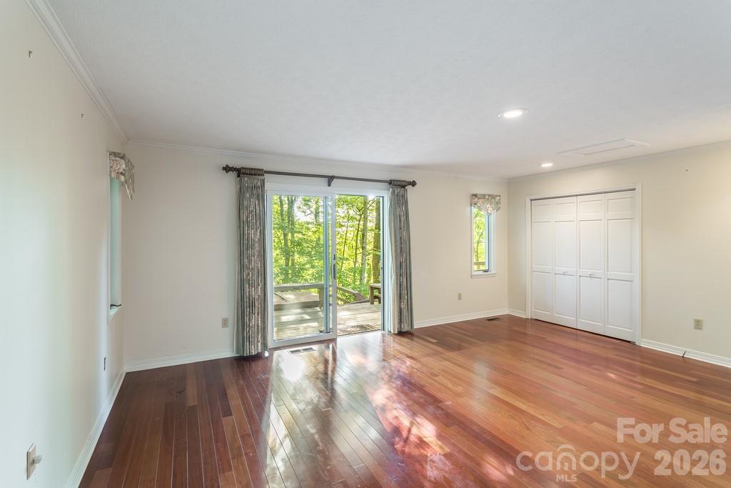 1126 Scenic Circle Property Photo 15