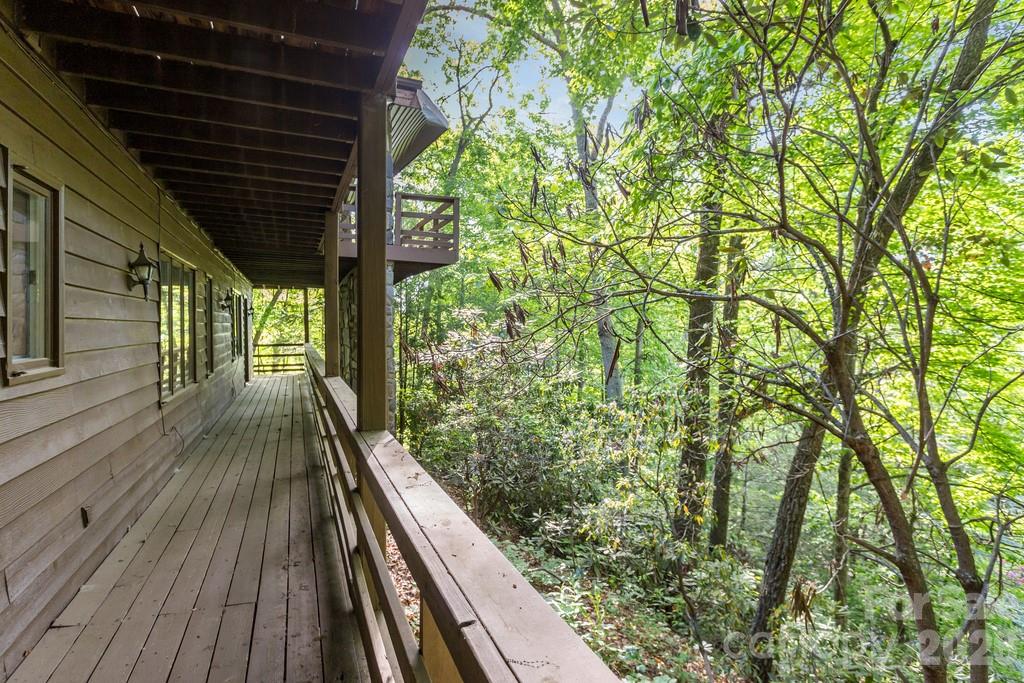 1126 Scenic Circle Property Photo 28