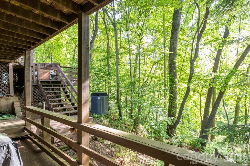 1126 Scenic Circle Property Photo 29
