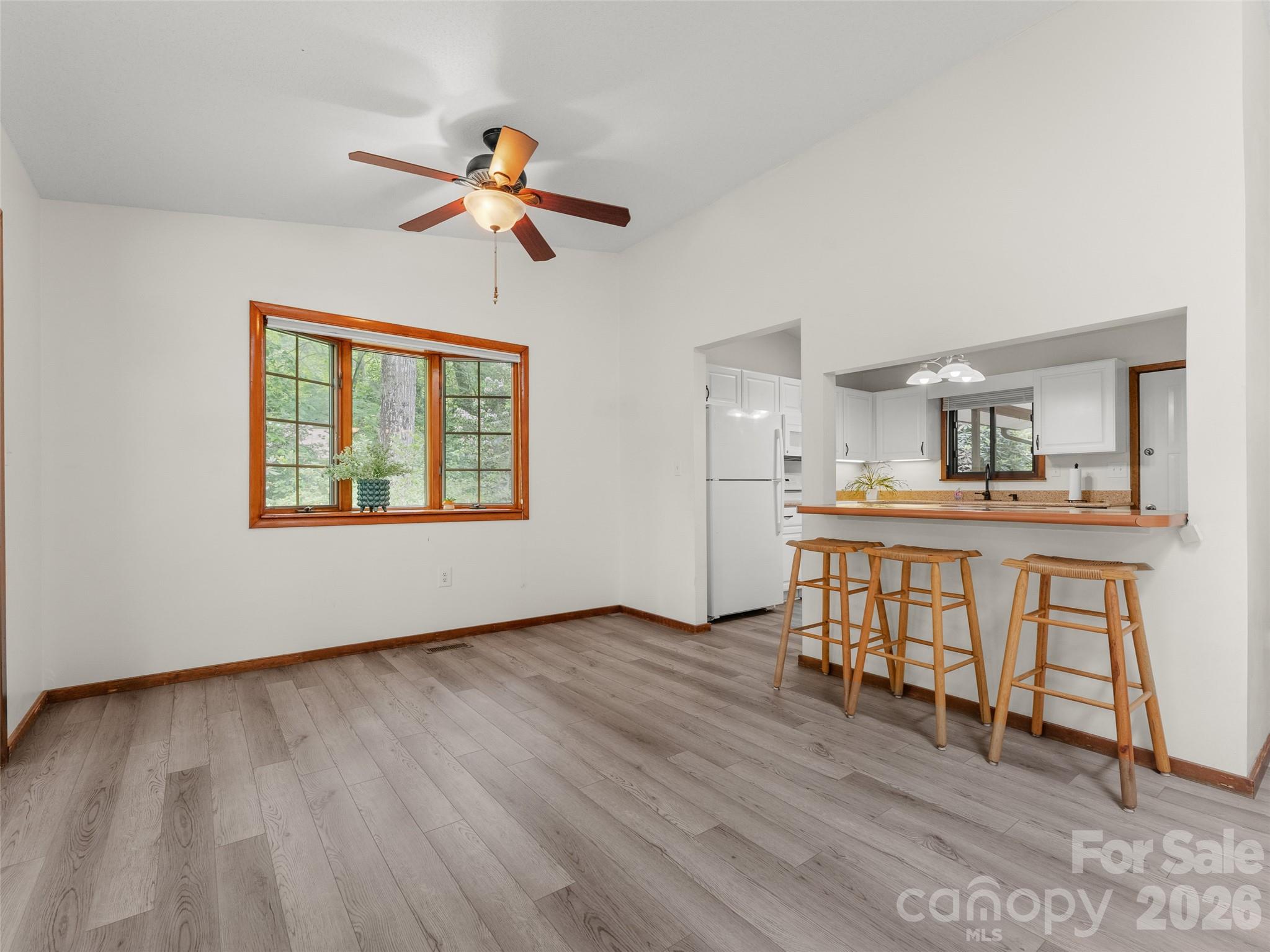 32 Honeysuckle Ridge Road Property Photo 9