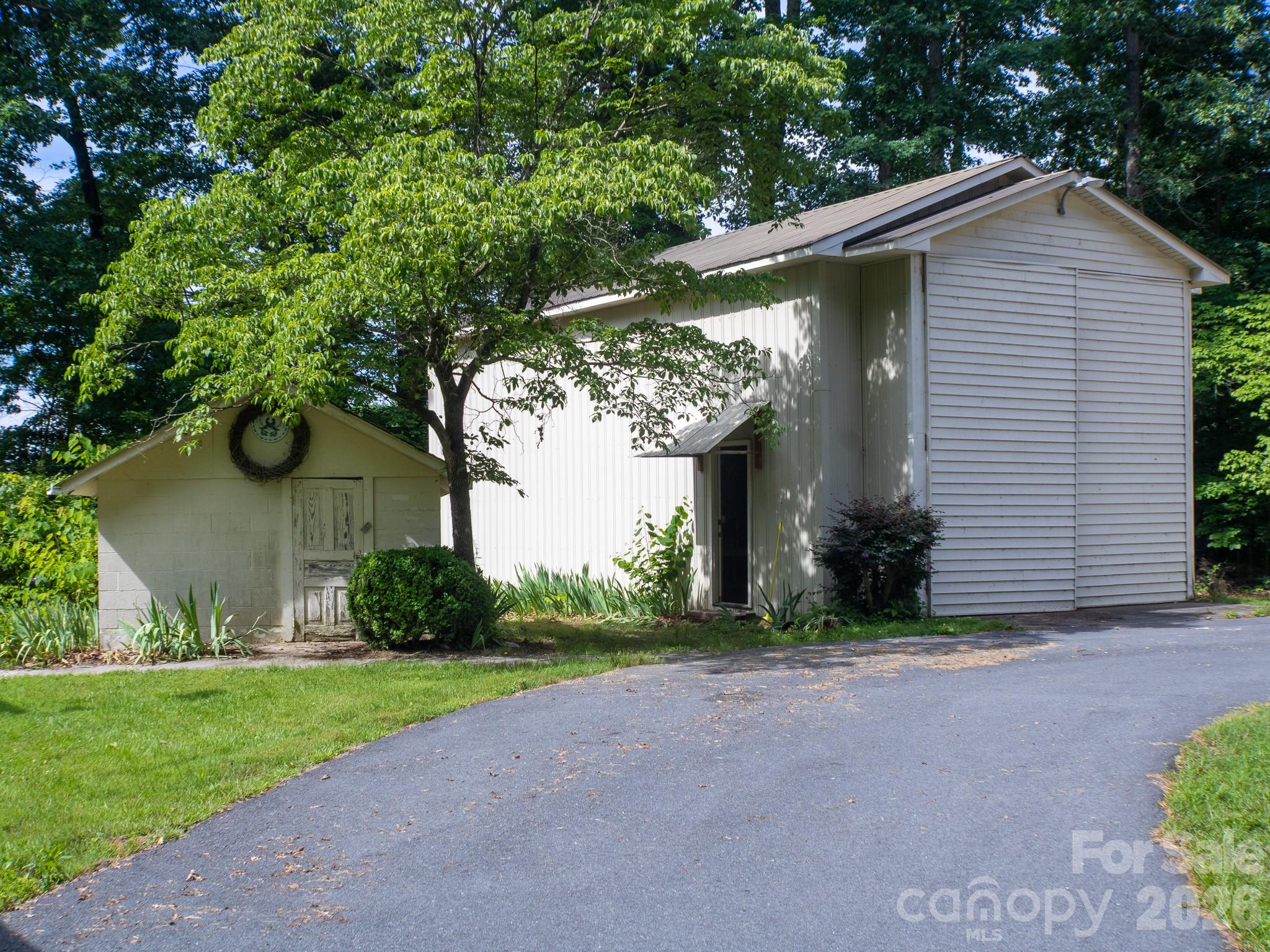 3250 Mount Pleasant Road Property Photo 9