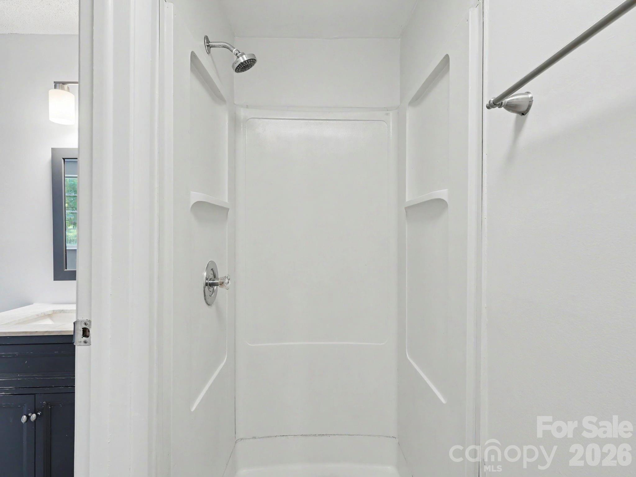 9416 Lexington Circle Property Photo 9