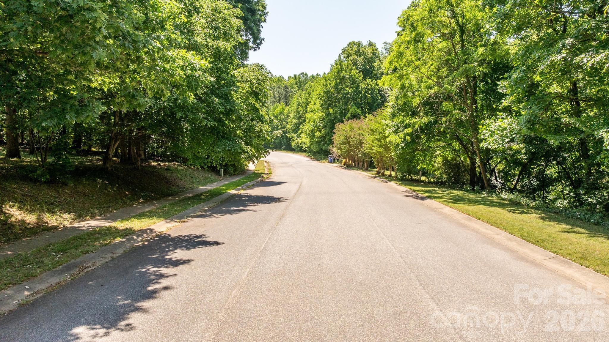 163 Shenandoah Loop Property Photo 3