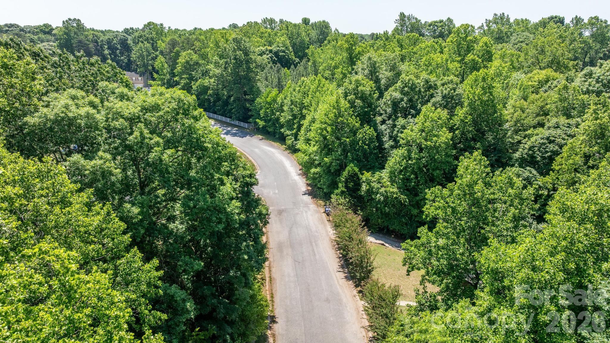 163 Shenandoah Loop Property Photo 10