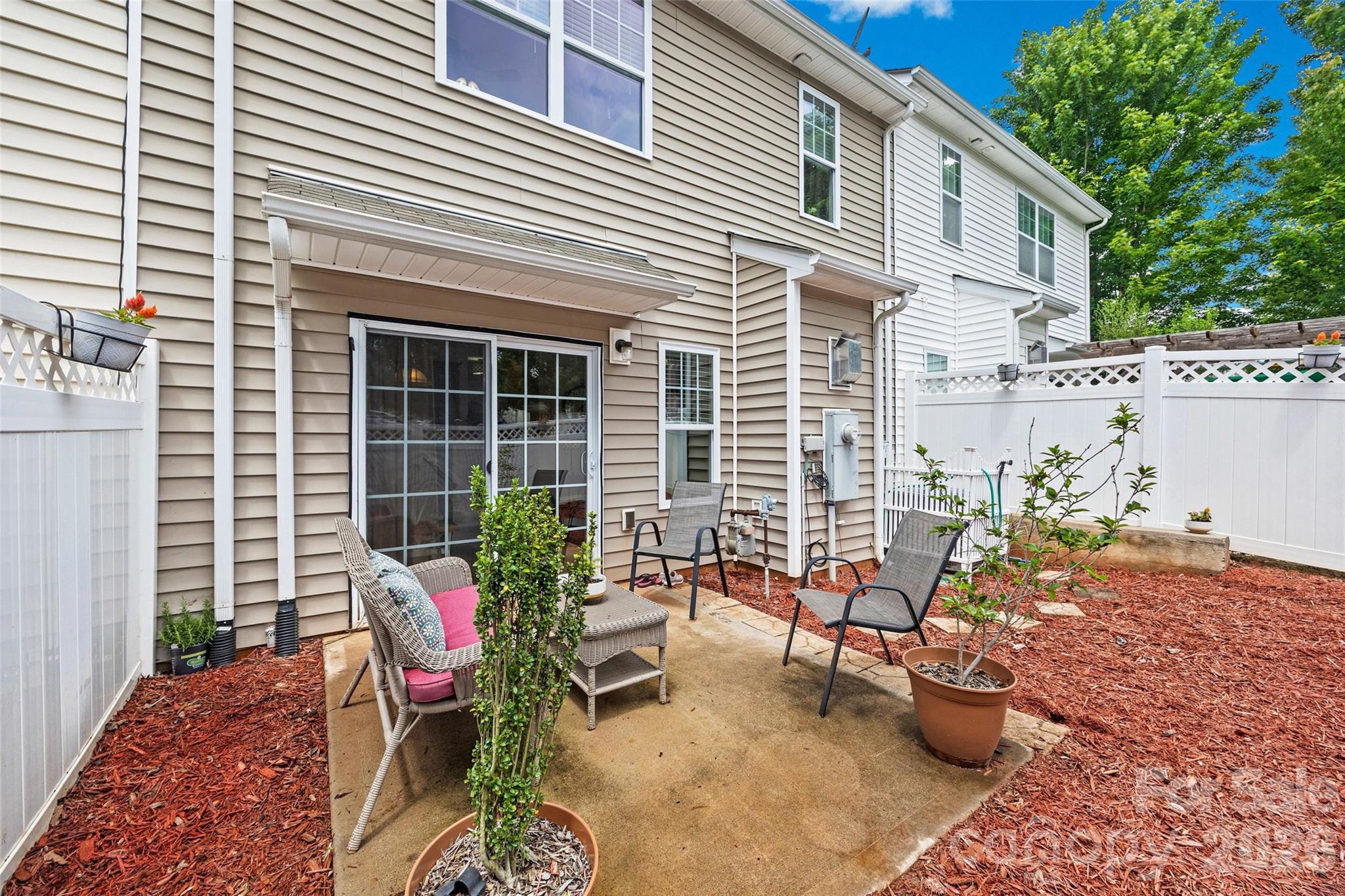 1435 Harpers Inlet Drive Property Photo 17