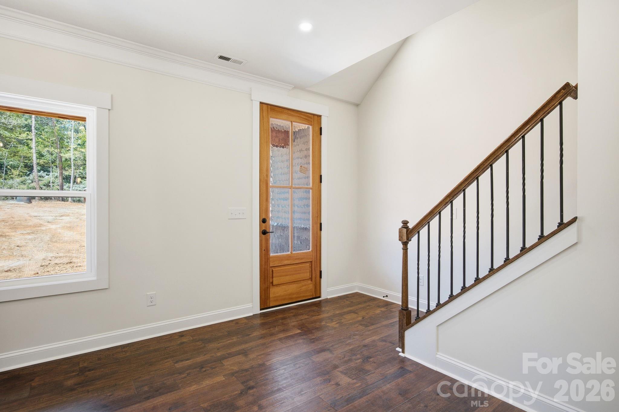 319 Lake Farm Drive Property Photo 8