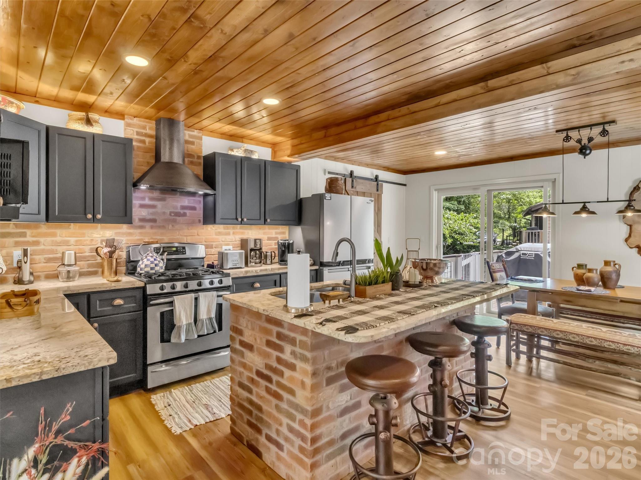 221 Moody Farm Road Property Photo 8