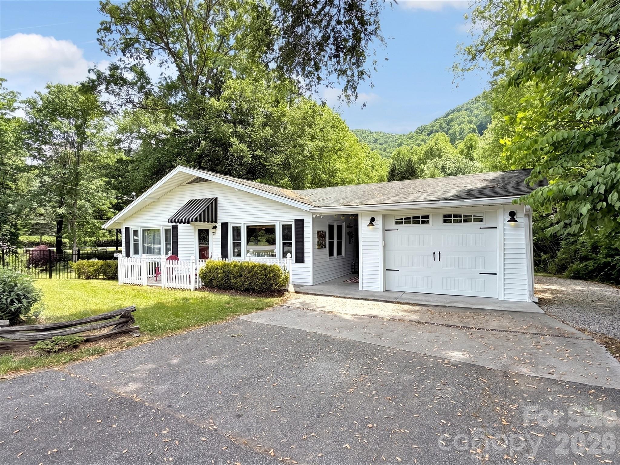 221 Moody Farm Road Property Photo 33