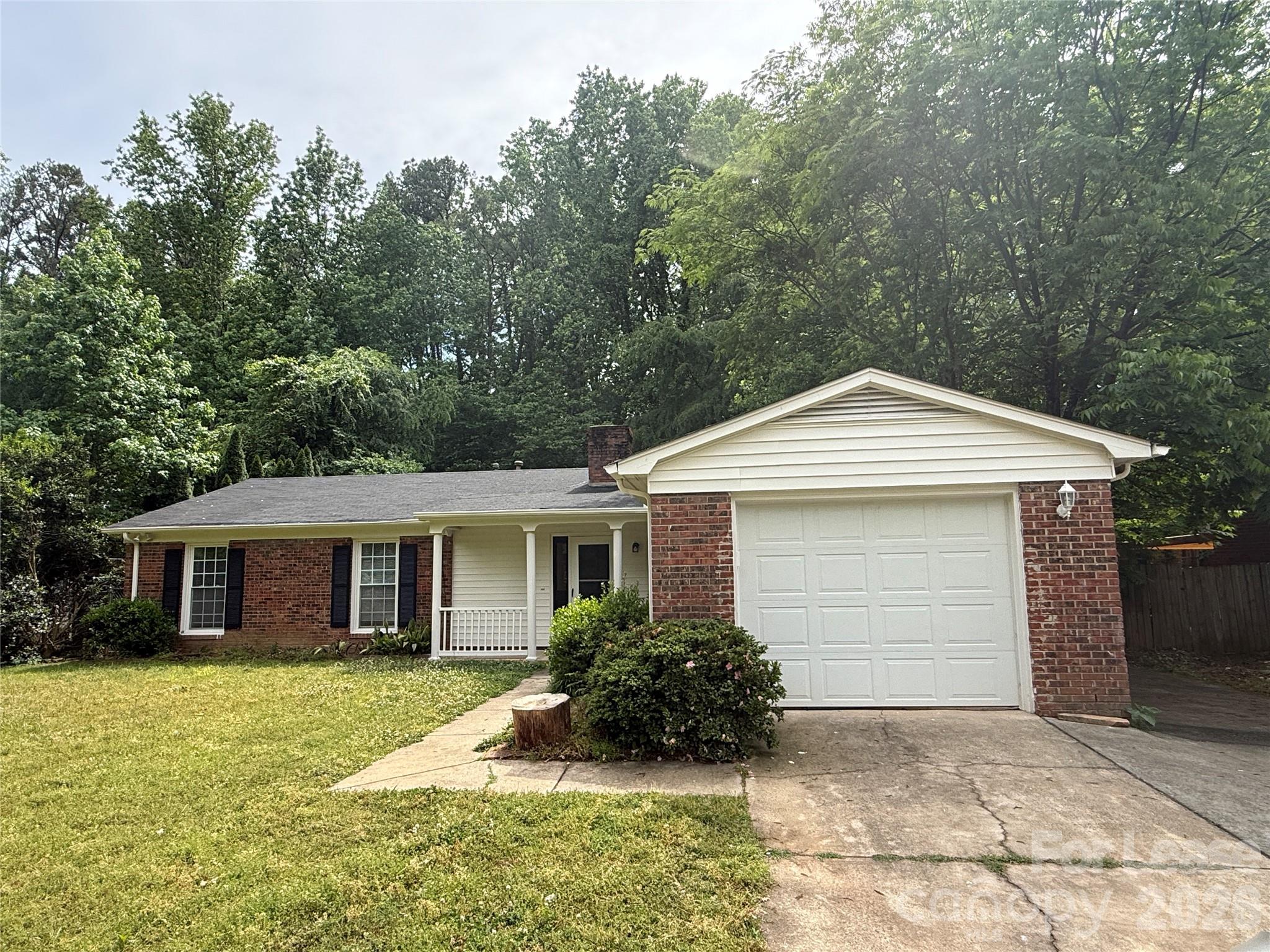 6341 Round Hill Road Property Photo 1