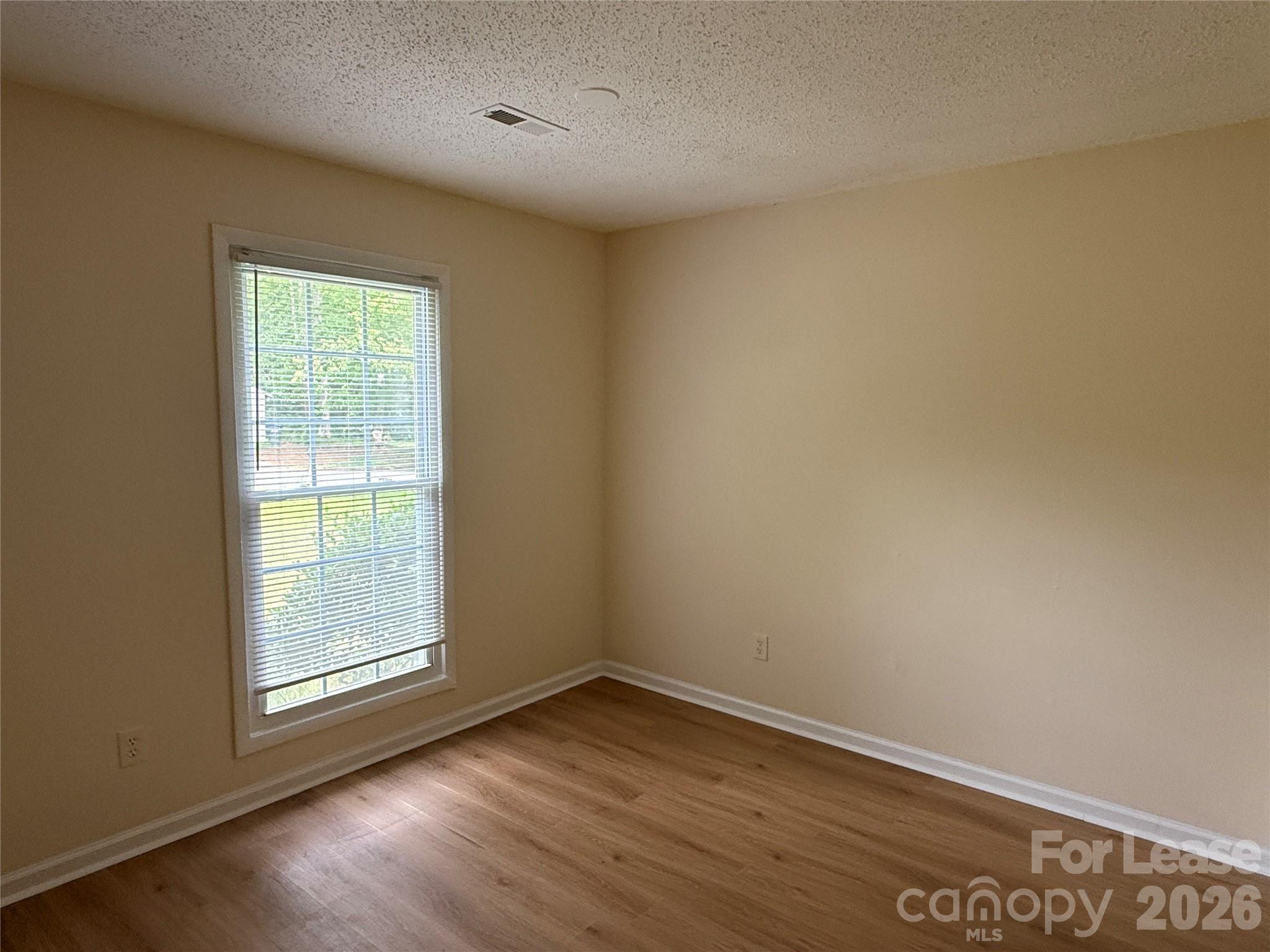 6341 Round Hill Road Property Photo 9