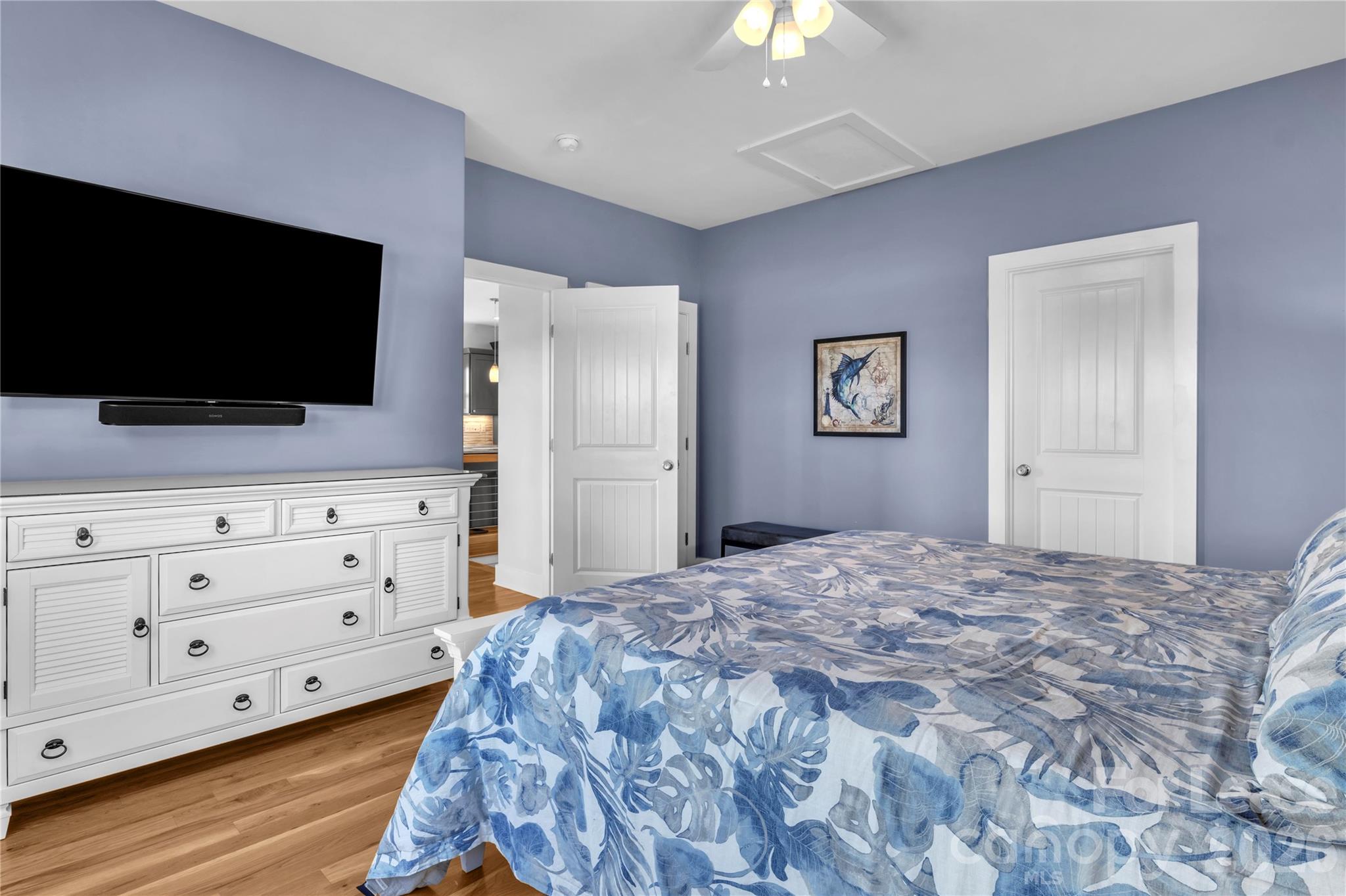 1708 W Dolphin Drive Property Photo 13