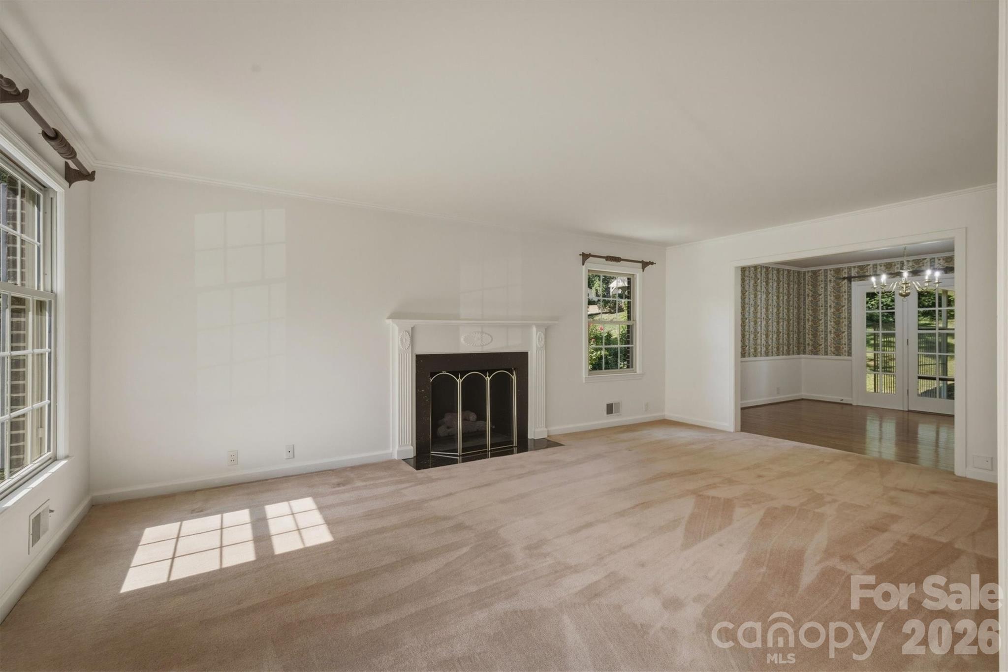 102 Woodland Drive Property Photo 3