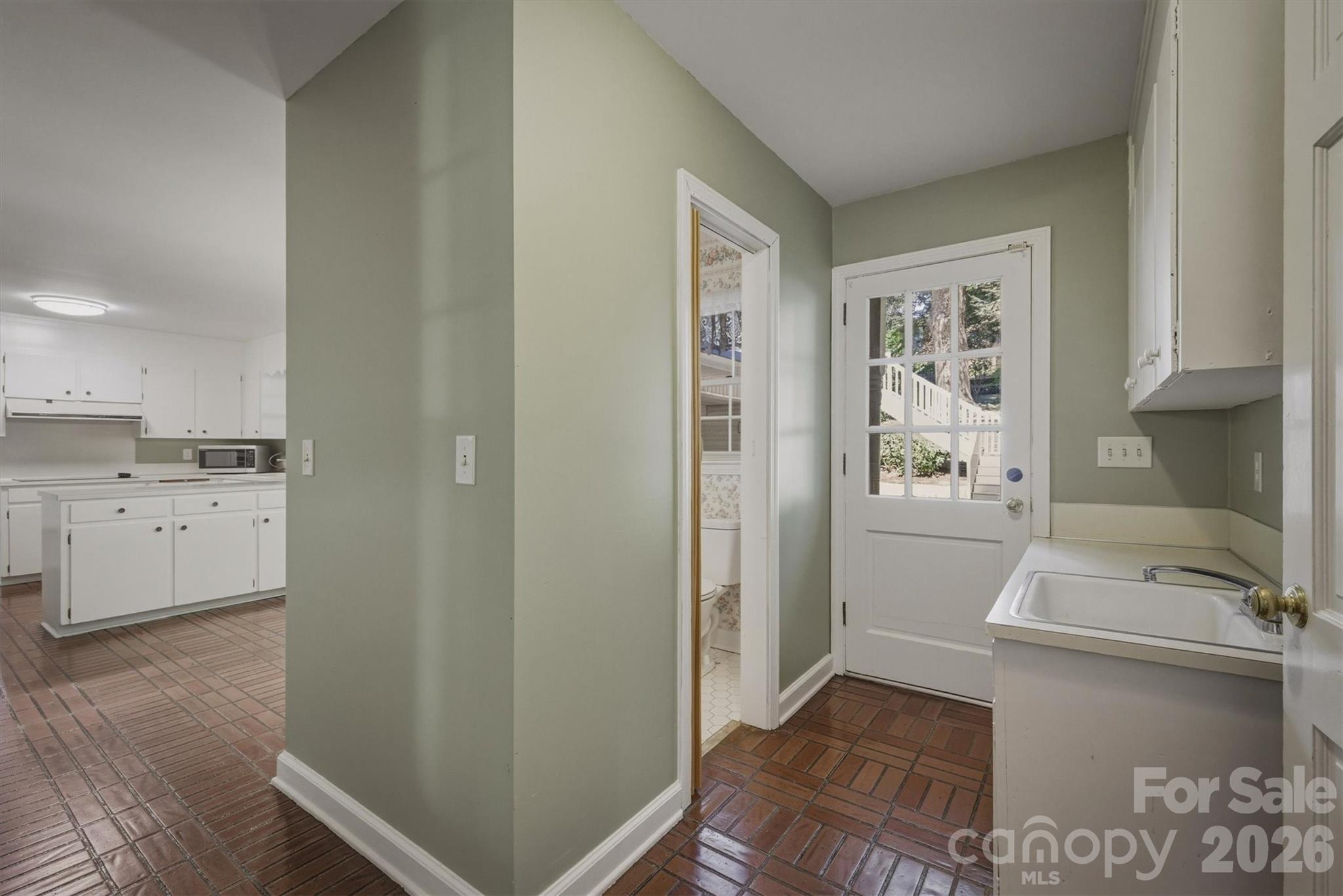 102 Woodland Drive Property Photo 13