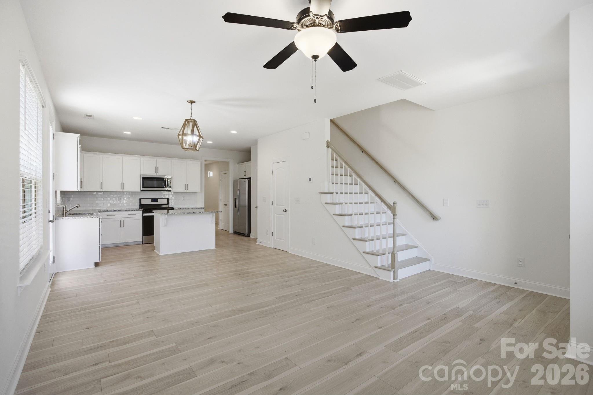 2015 Claybrook Lane Property Photo 7