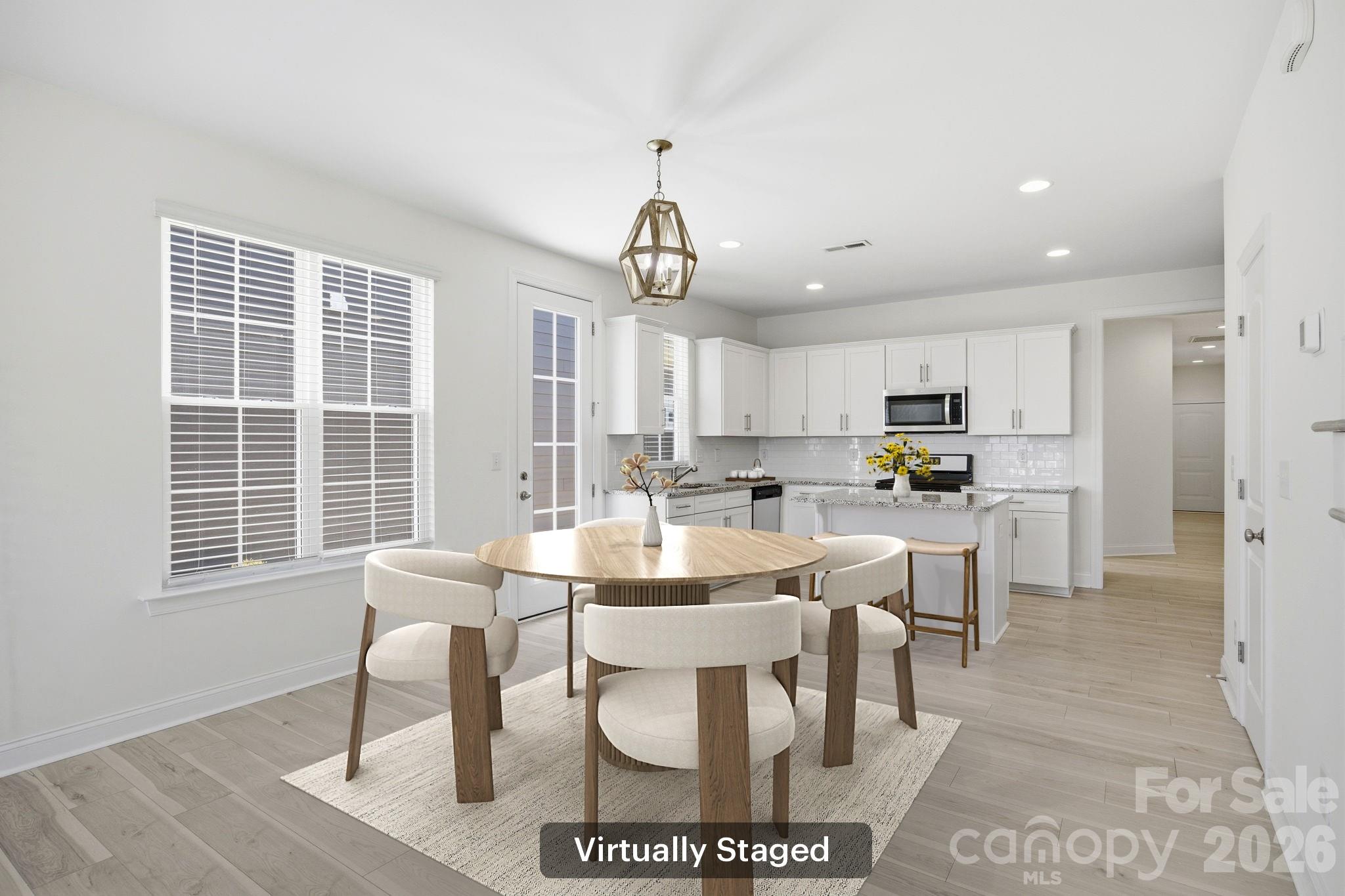 2015 Claybrook Lane Property Photo 8