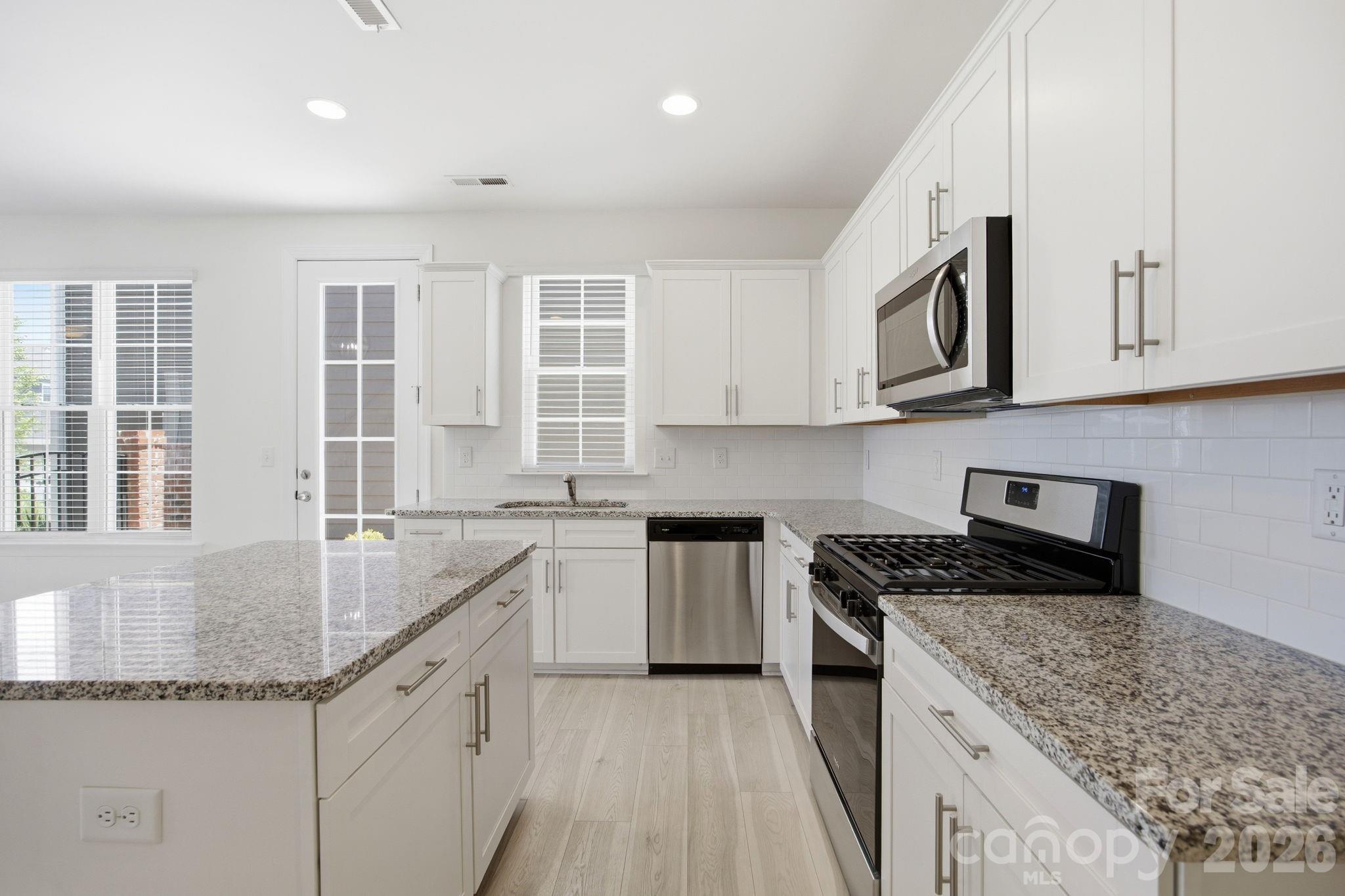 2015 Claybrook Lane Property Photo 13