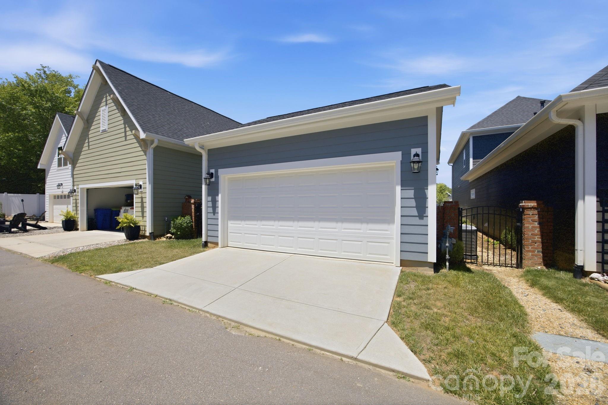 2015 Claybrook Lane Property Photo 32
