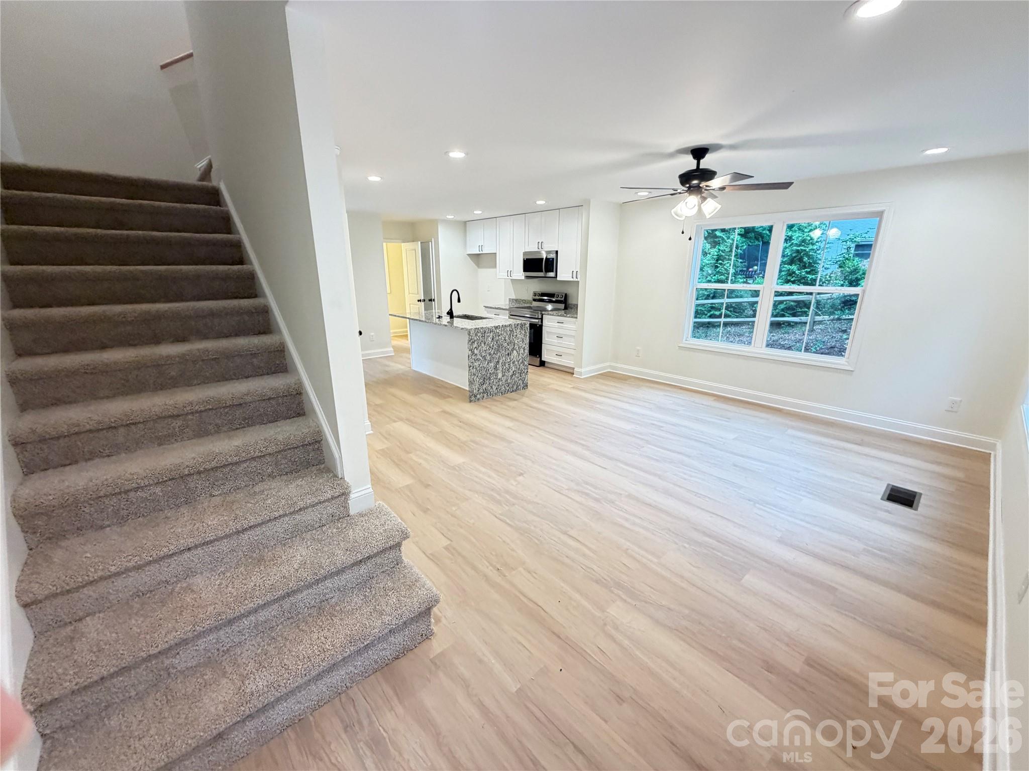 345 Rumple Street Property Photo 3