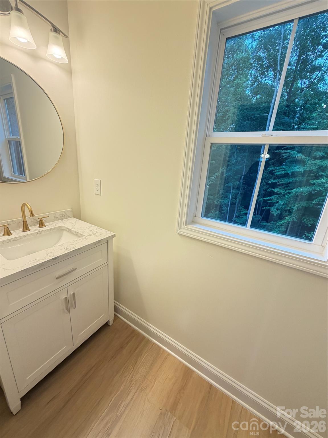 345 Rumple Street Property Photo 7