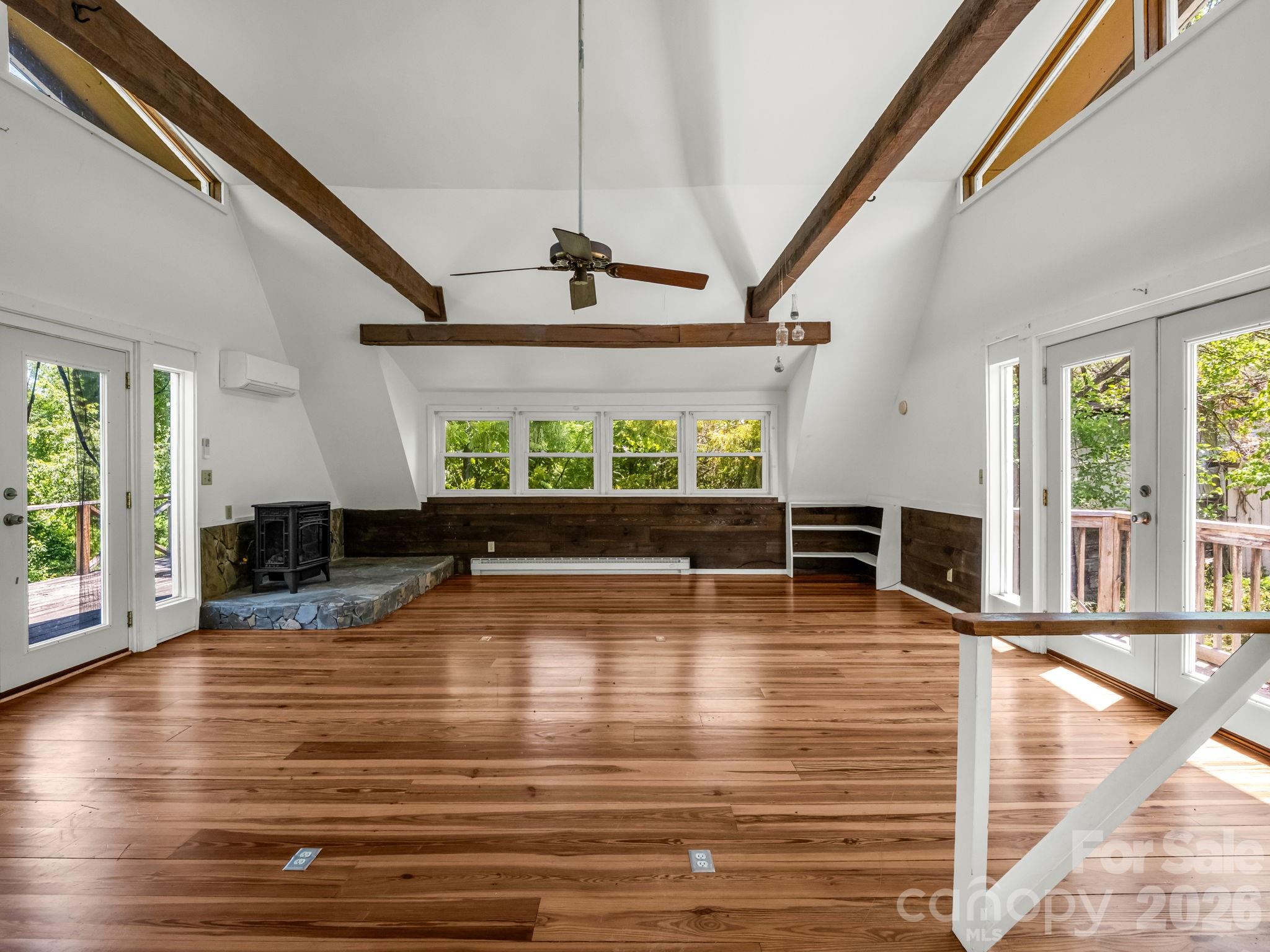 255 & 257 Crescent Street Property Photo 6
